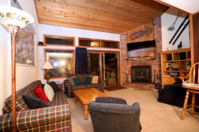 Updated Mammoth condo on Red line